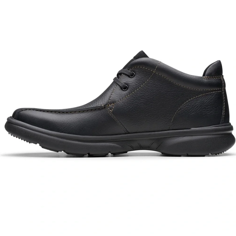 CLARKS Bradley Up Boot in black tumbled leather‎ Size 9 A22